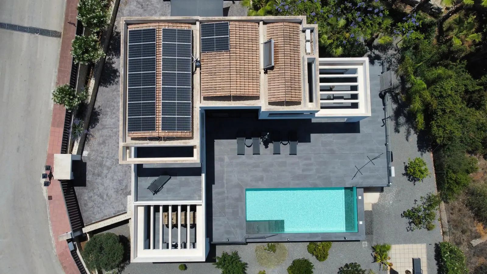 Luxe villa te koop in Puerta Fenicia met indrukwekkend uitzicht op de Montgo