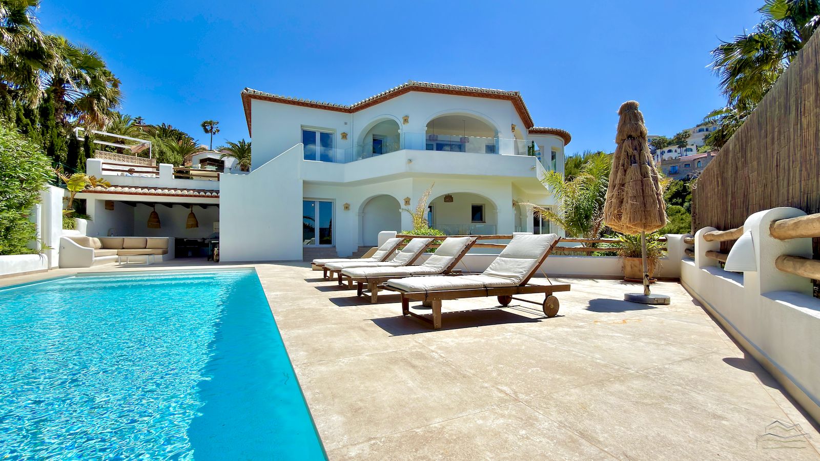 Villa te koop met zeezicht in Balcon al Mar - Javea