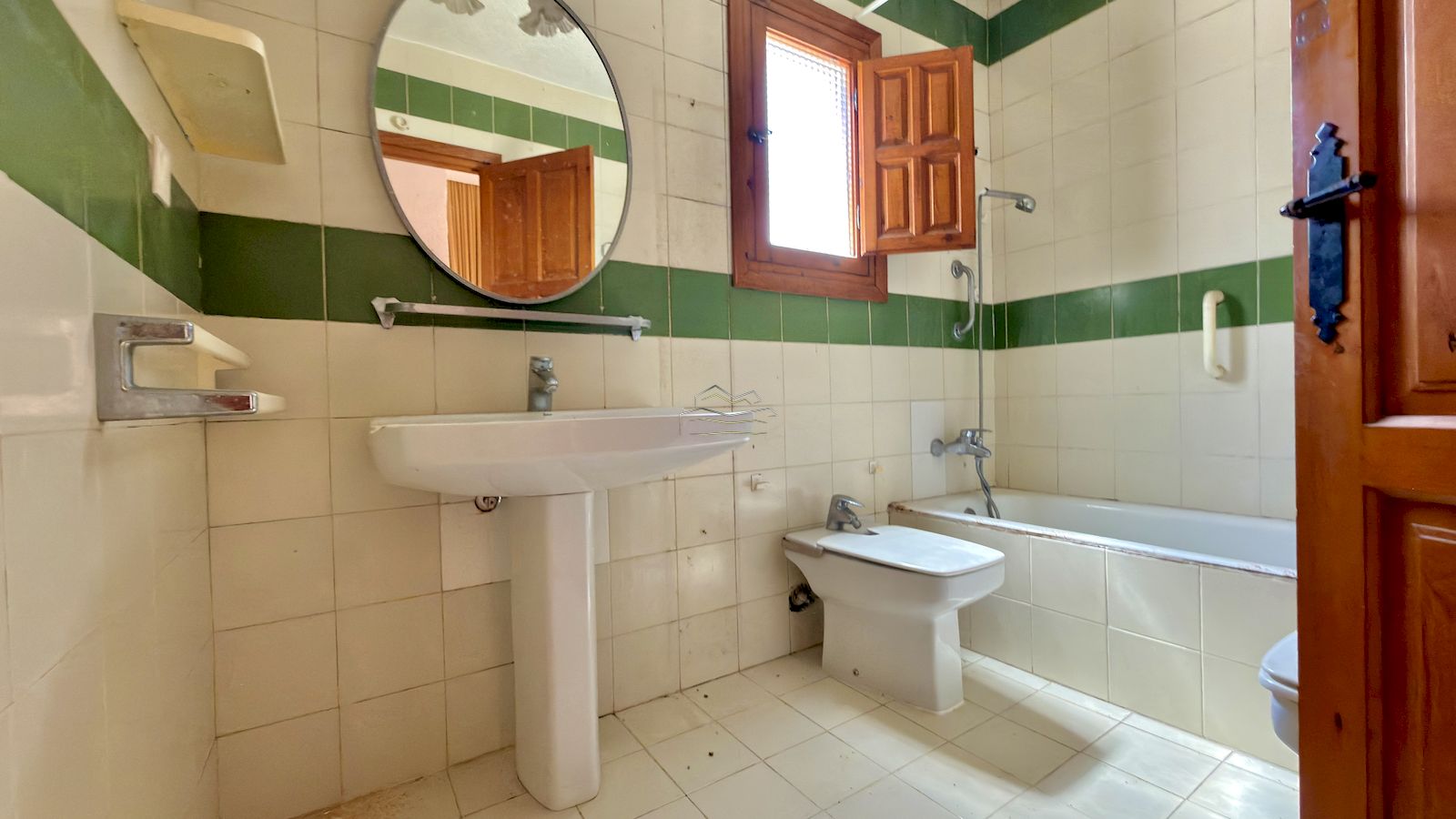 Chalet te renoveren te koop in El Tosalet van Javea