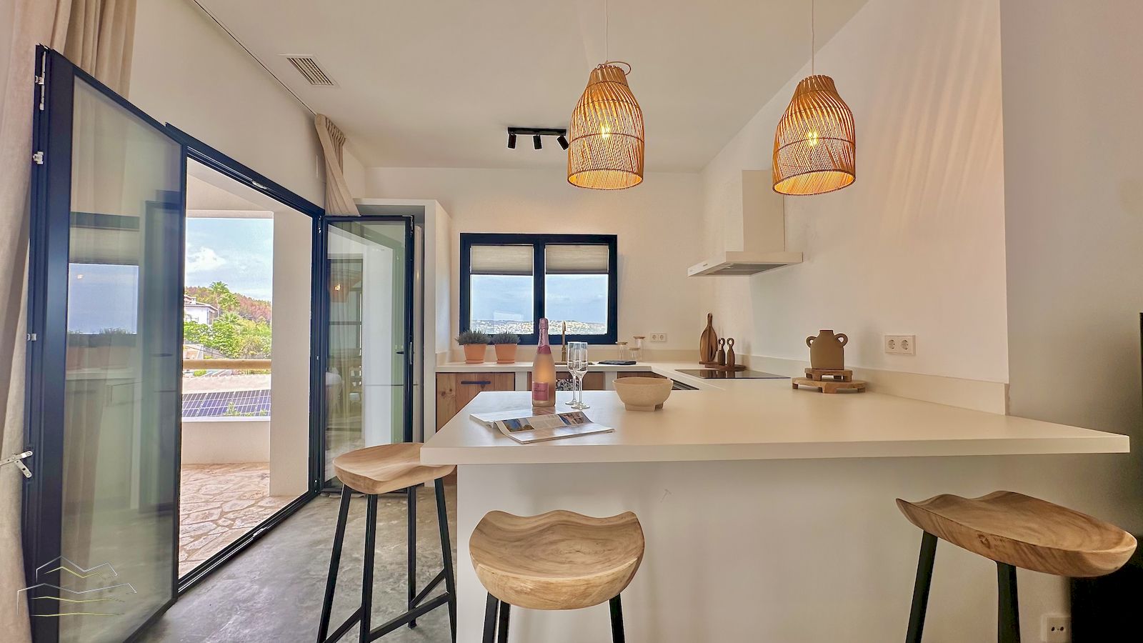 Villa te koop met zeezicht in Adsubia Javea - Costa Blanca