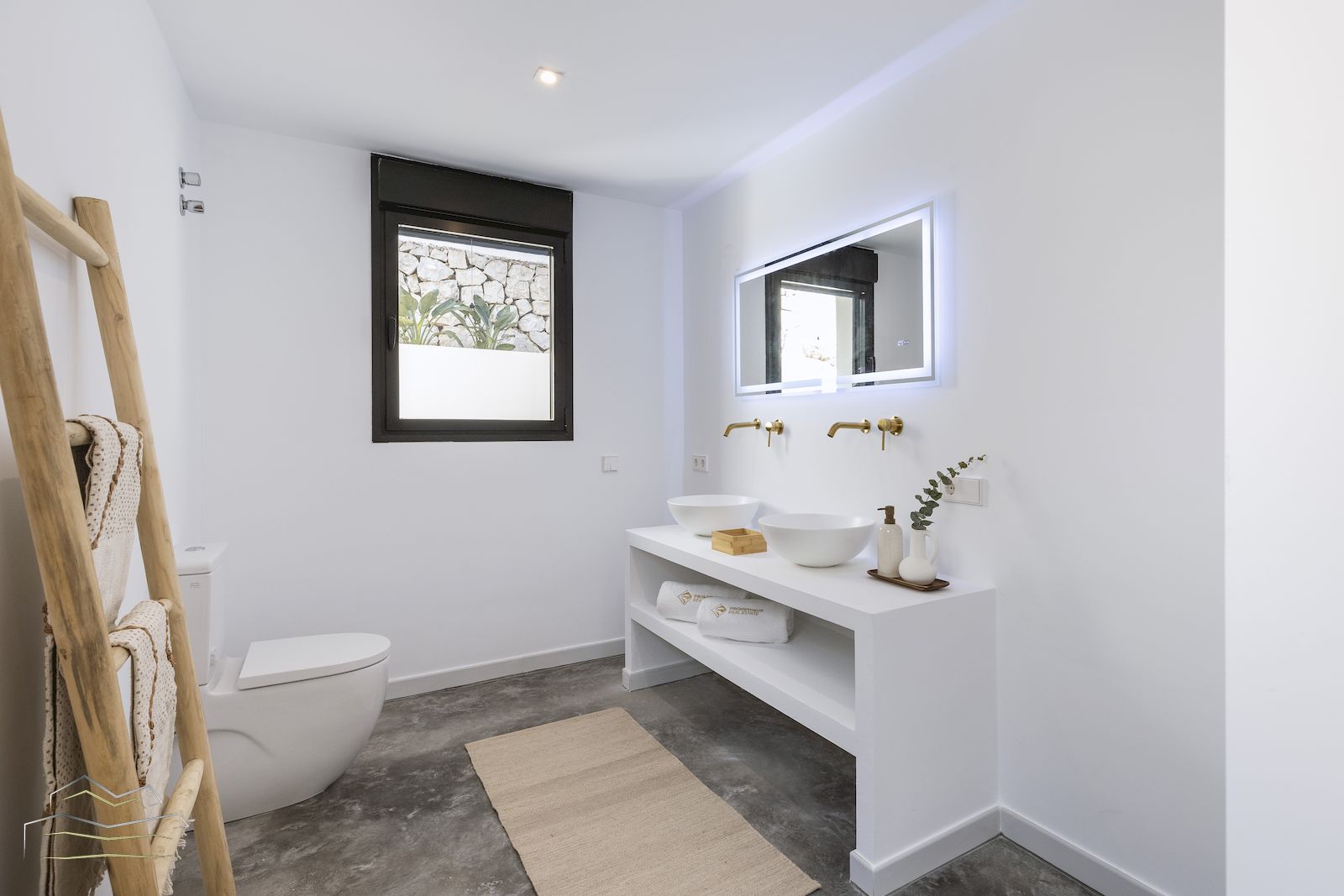 Villa te koop met zeezicht in Adsubia Javea - Costa Blanca