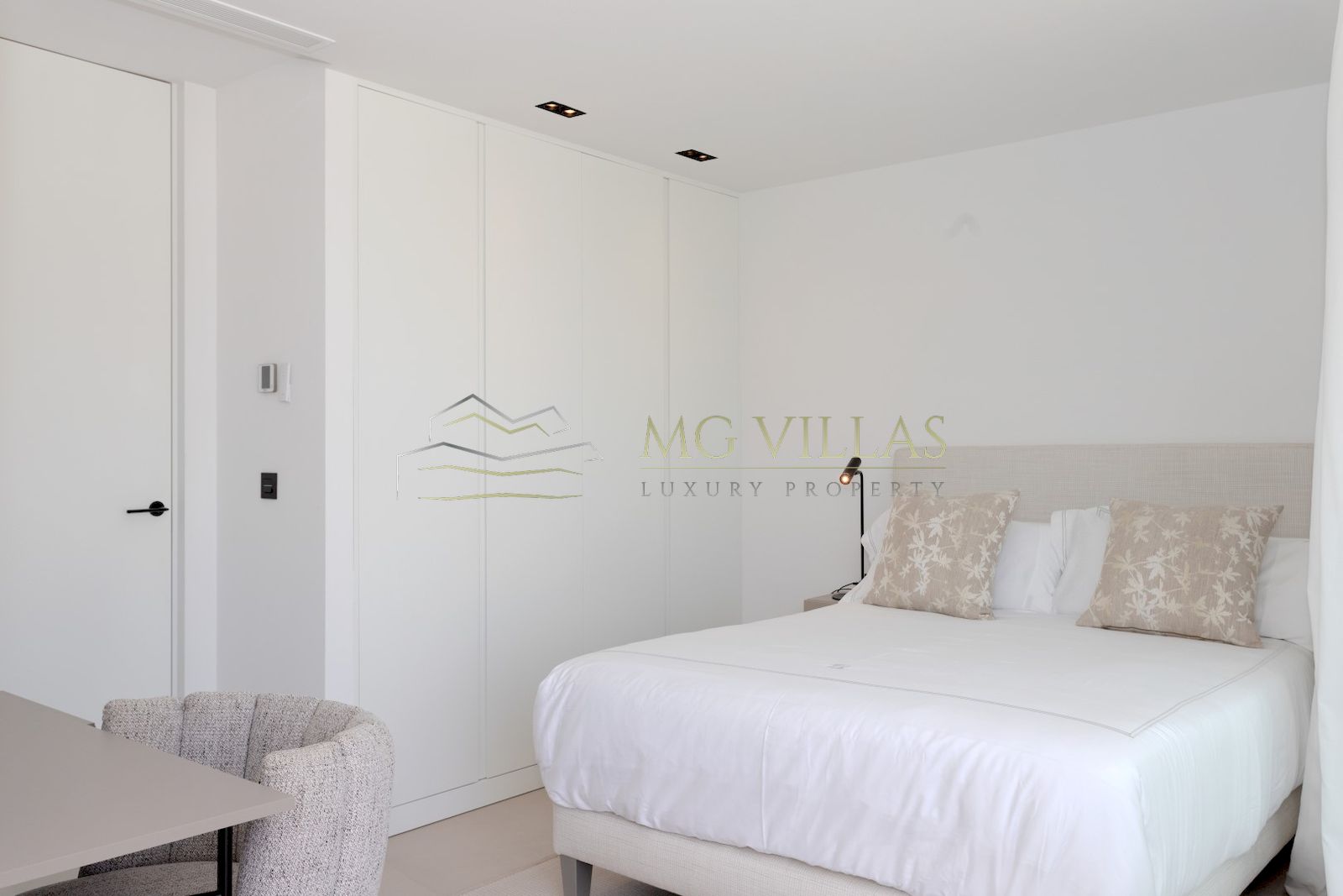 Moderne design villa te koop met zeezicht in Javea