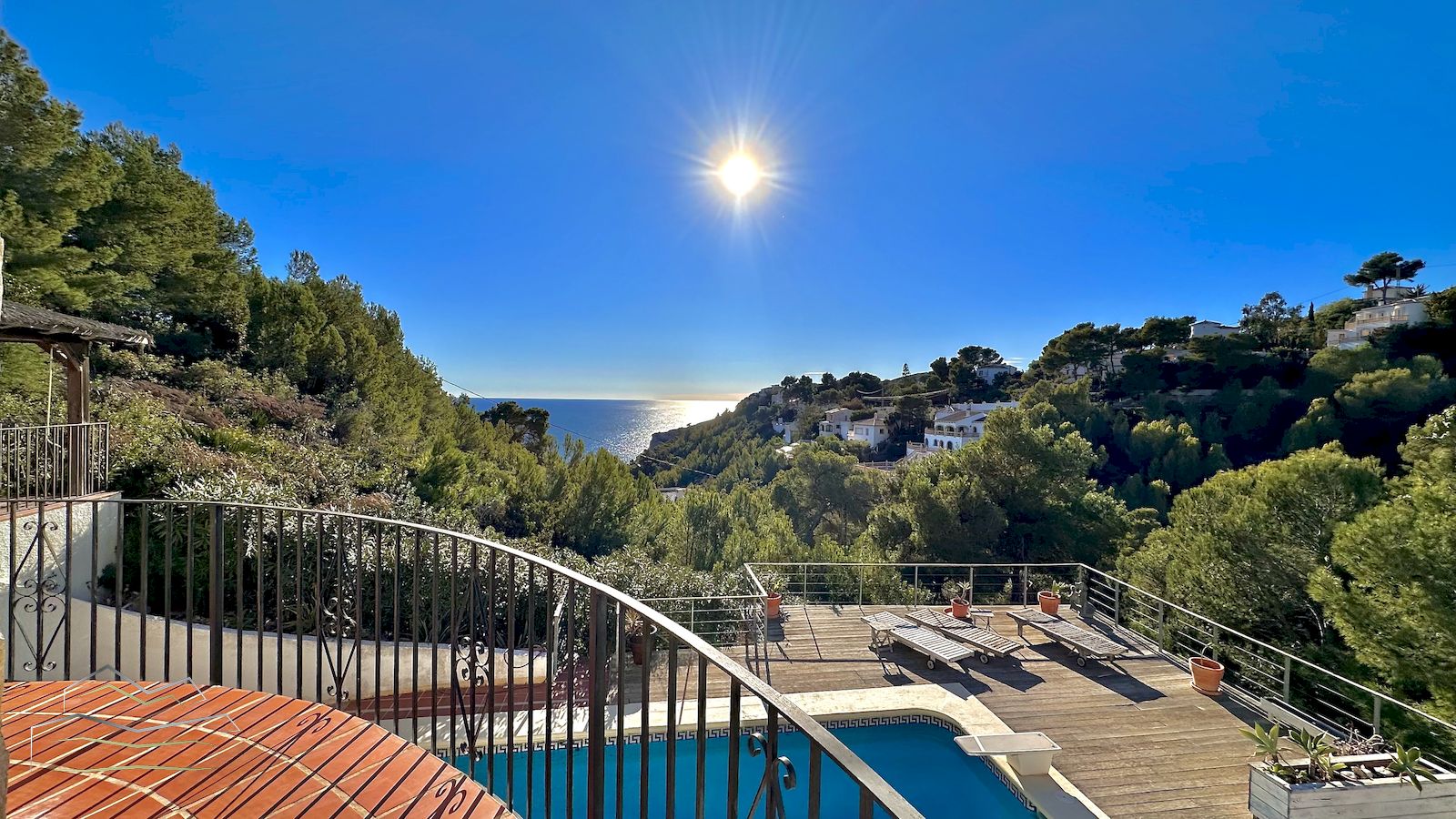 Villa te koop met zeezicht in La Granadella - Javea