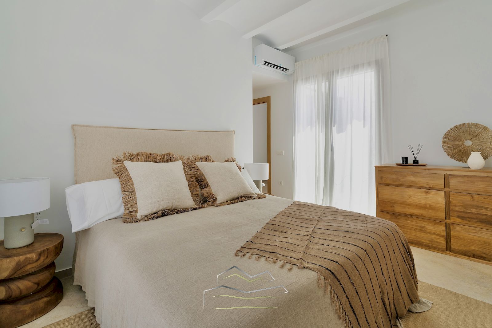 Villa in Ibiza-stijl te koop in Javea