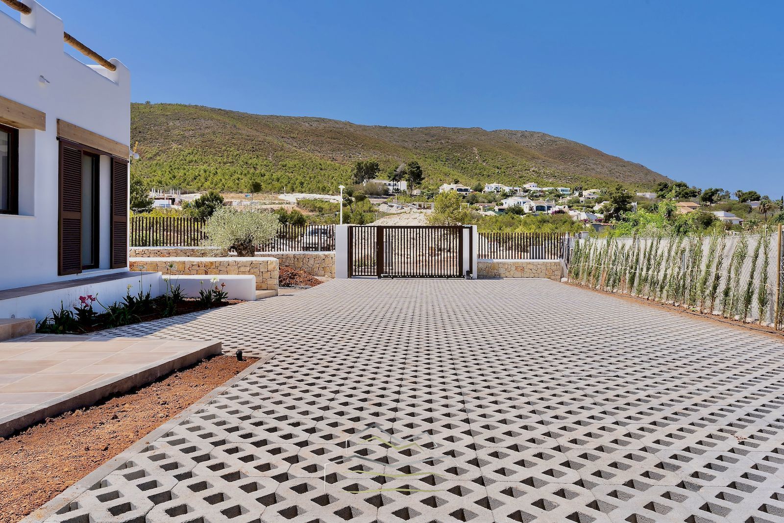 Villa in Ibiza-stijl te koop in Javea