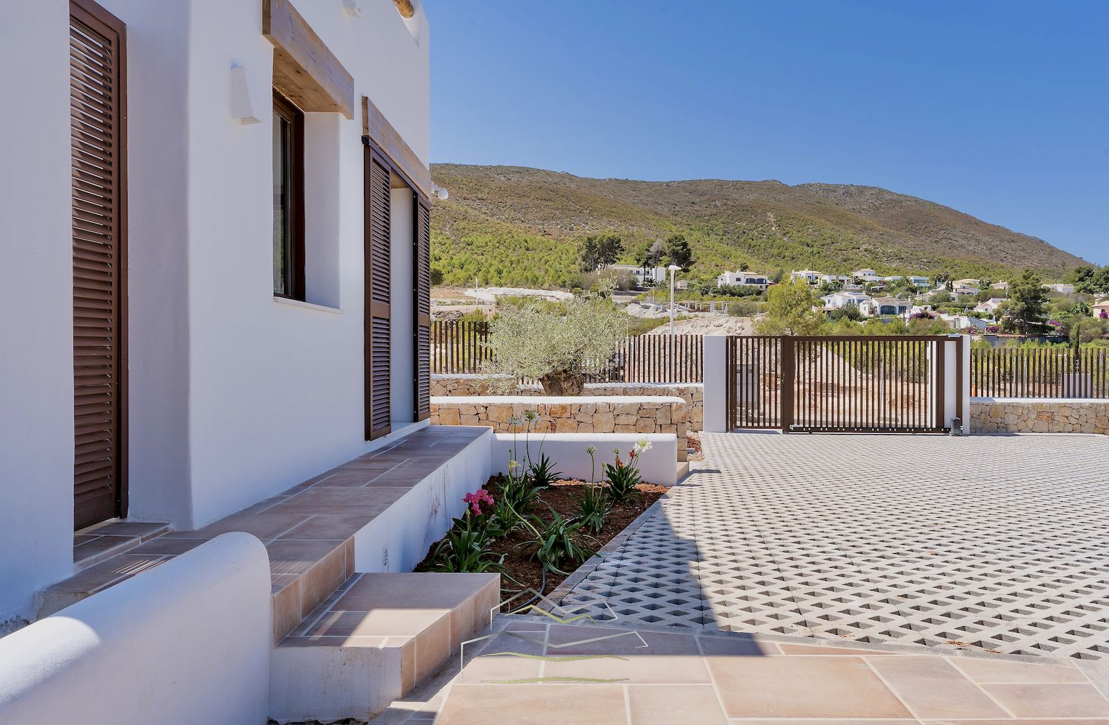 Villa in Ibiza-stijl te koop in Javea