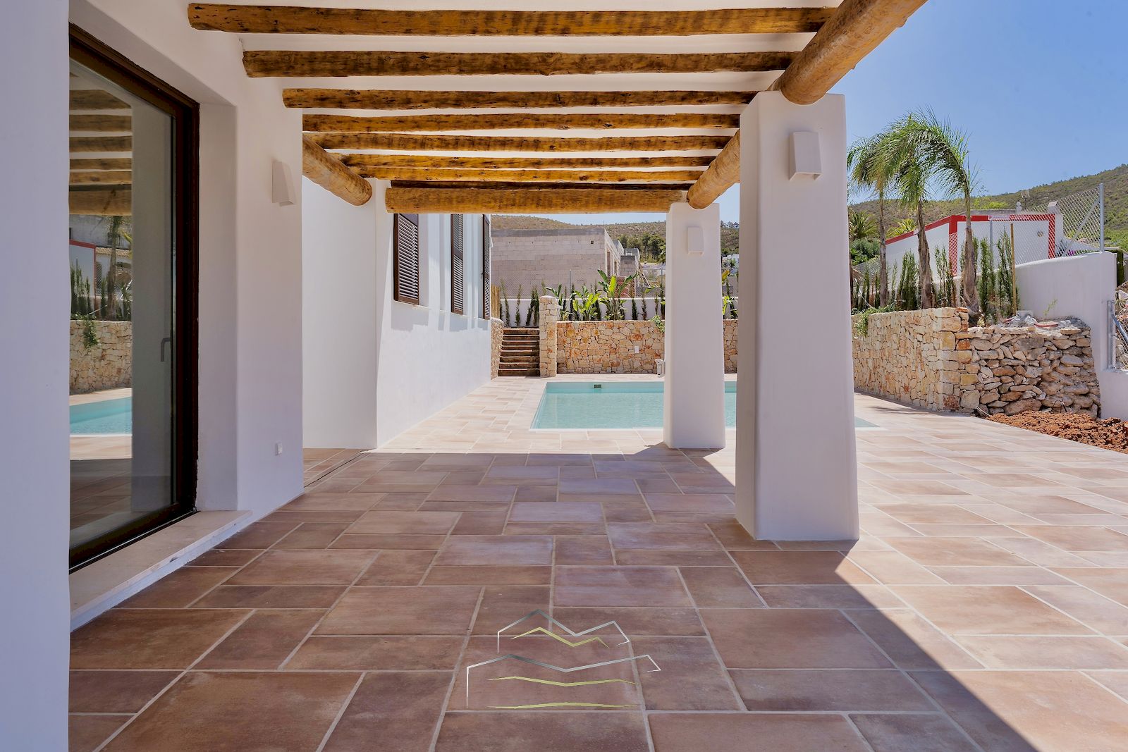 Villa in Ibiza-stijl te koop in Javea