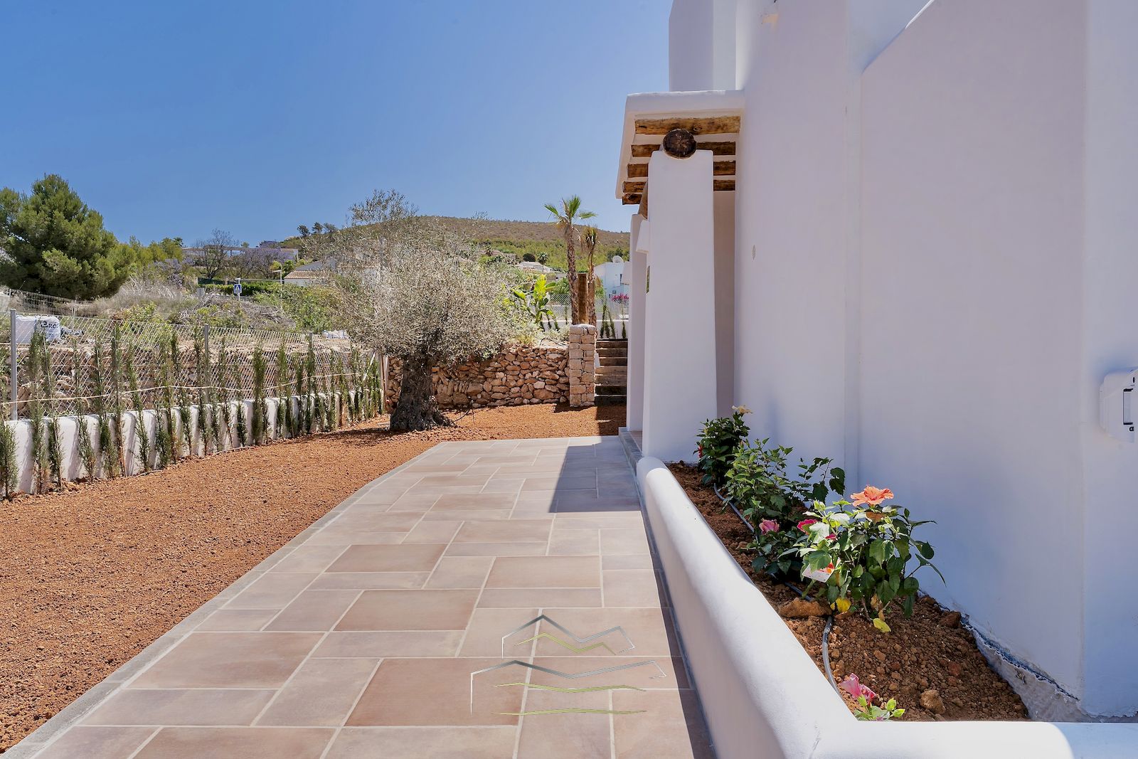 Villa in Ibiza-stijl te koop in Javea