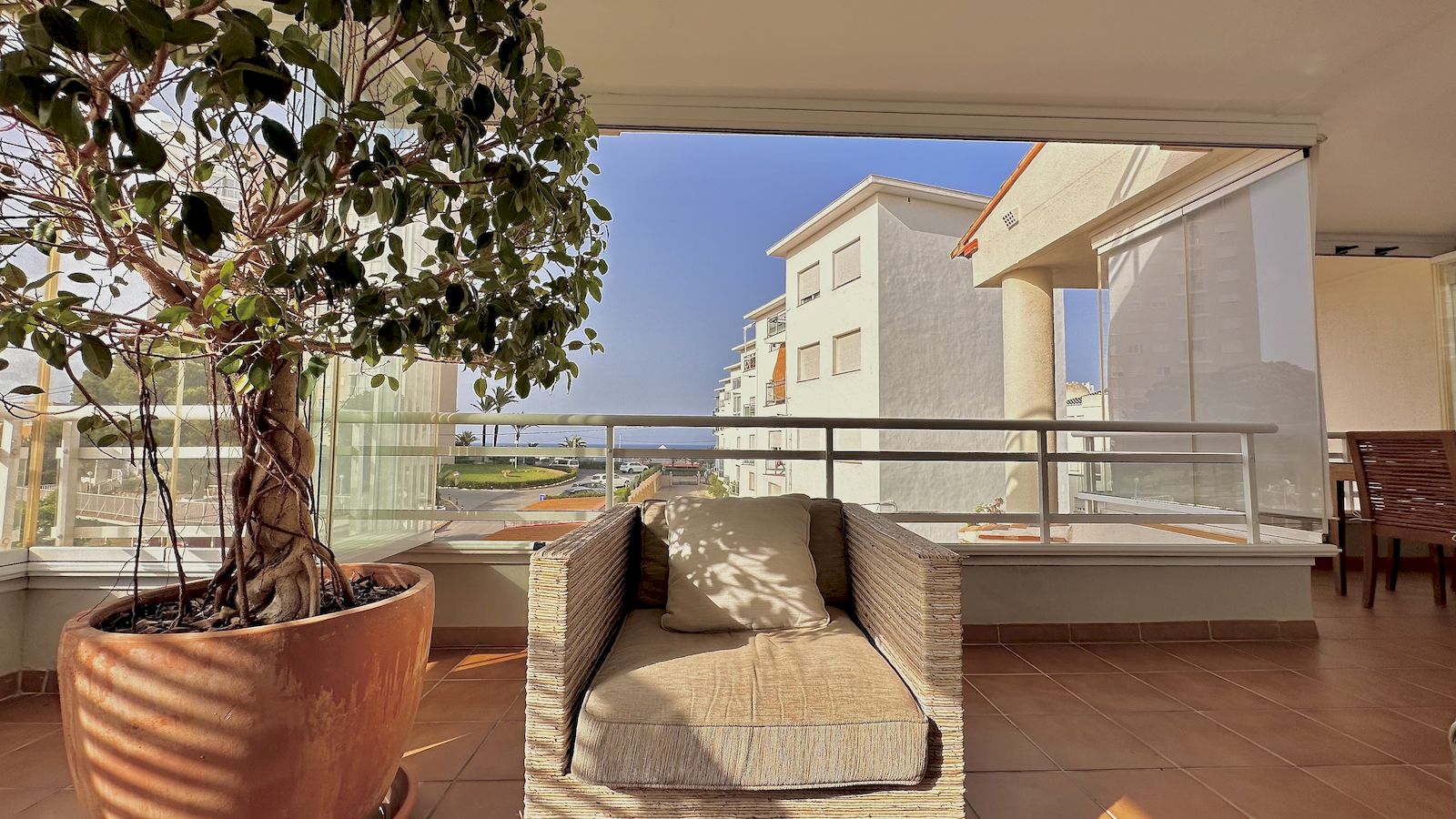 Duplex appartement te huur met zeezicht in Playa del Arenal - Javea