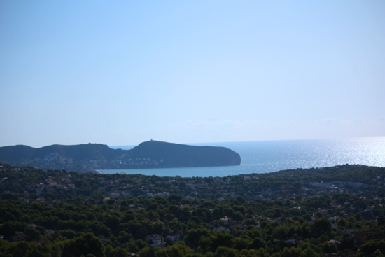 Perceel te koop met uitzicht op zee in Benissa Costa