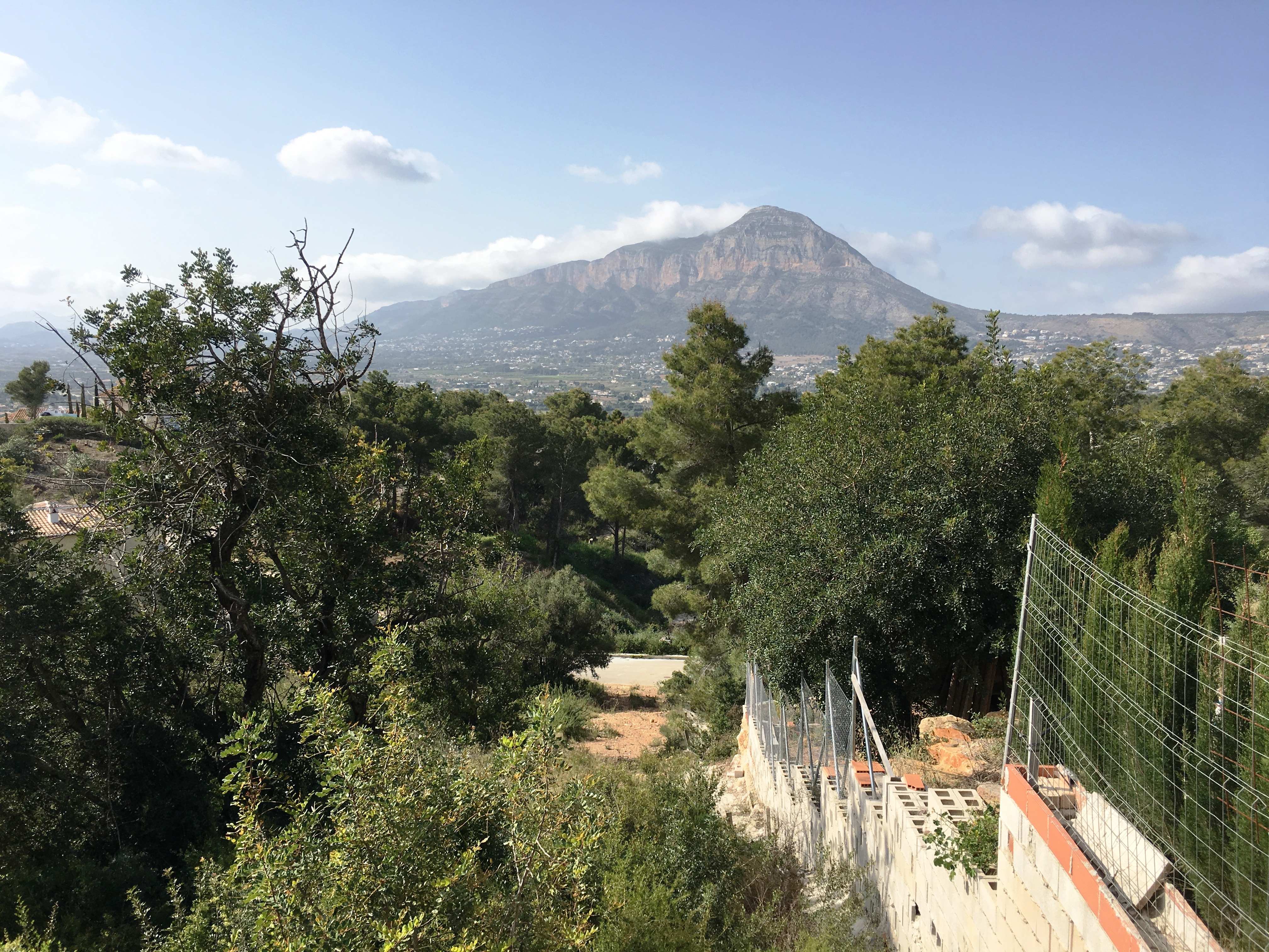 Stedelijk perceel met uitzicht op de Montgo te koop - Javea