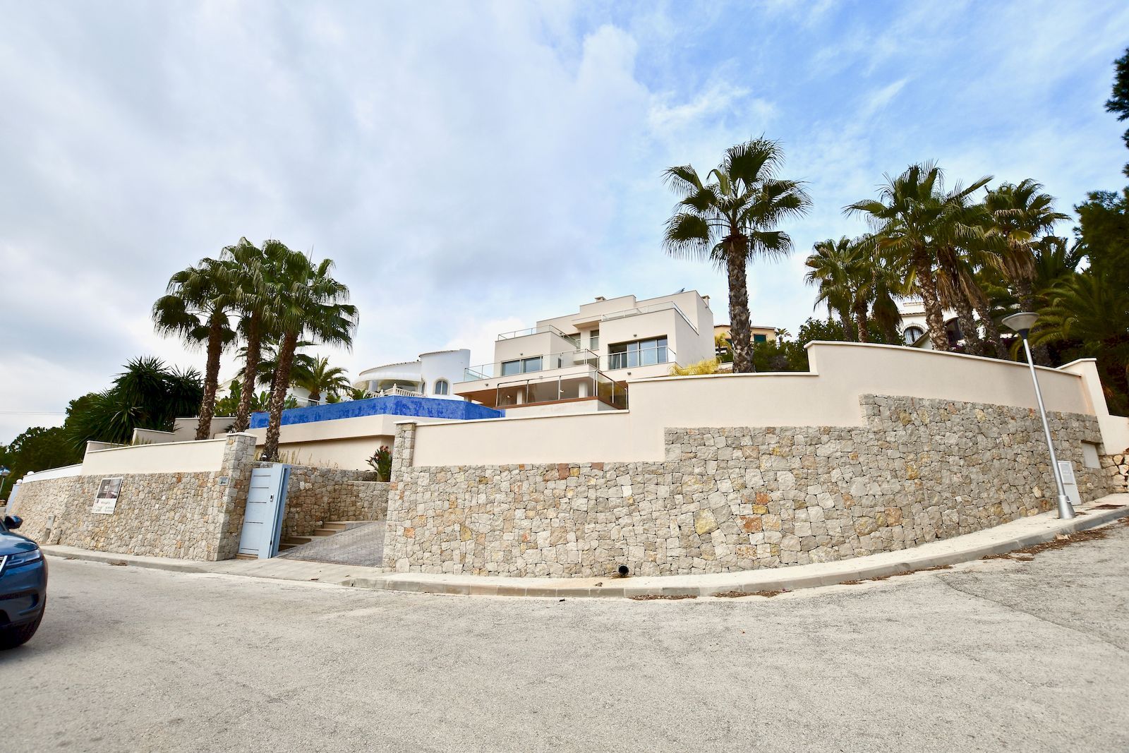 Luxe villa met panoramisch uitzicht op zee te koop in Moraira - Costa Blanca