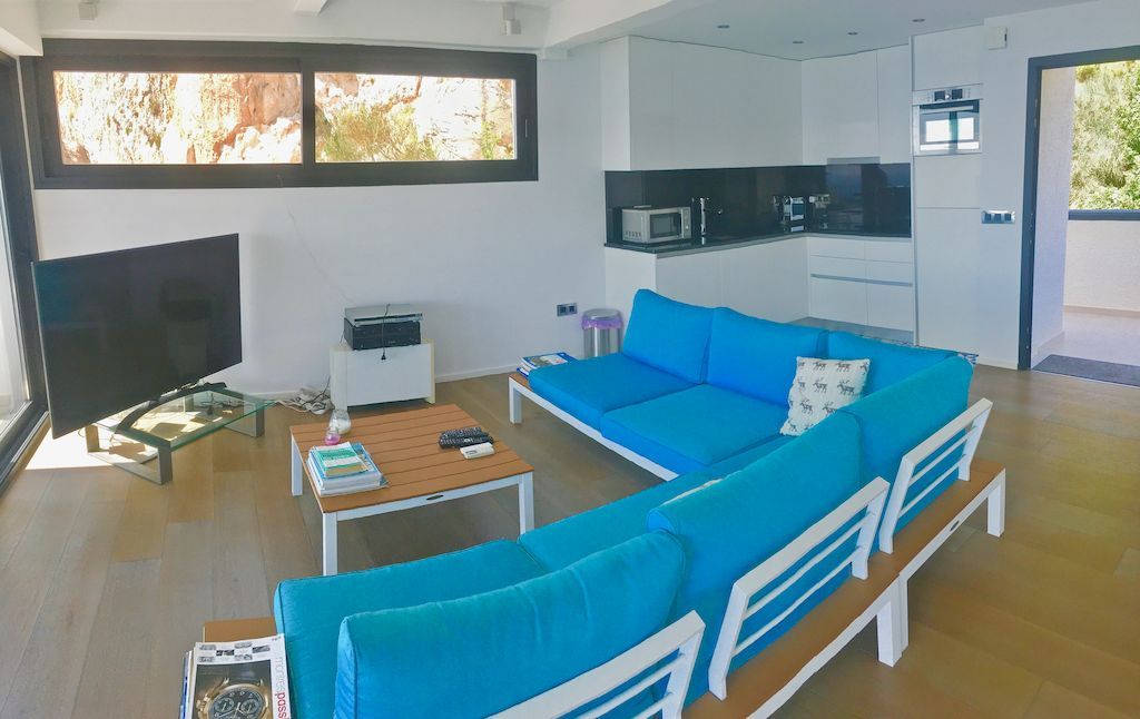 Modern huis te koop aan de kust in Javea-Costa Blanca