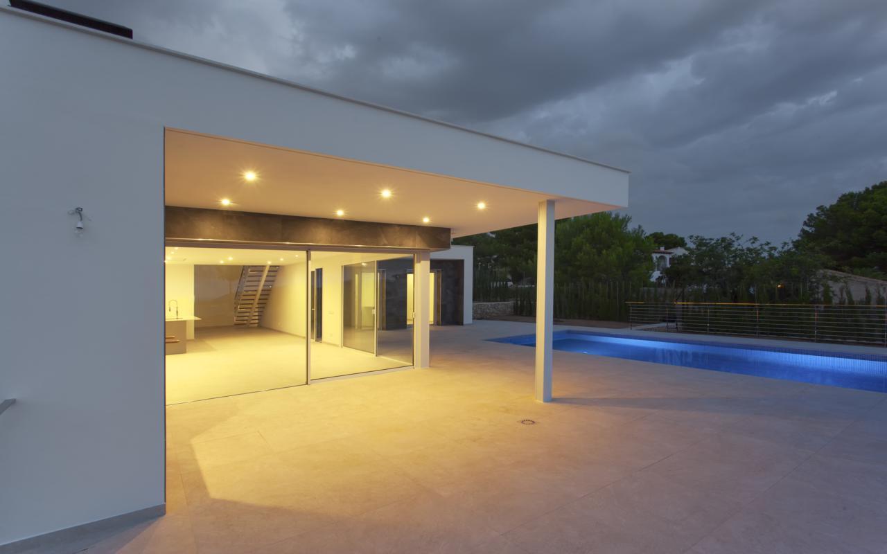 Moderne villa van nieuwbouw te koop in Moraira Camarrocha-Costa Blanca