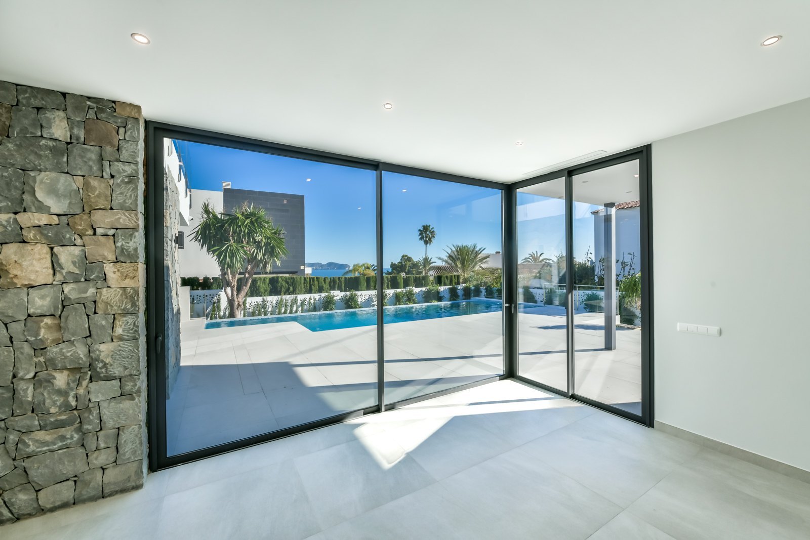 Moderne stijl luxe villa te koop in Calpe - Costa Blanca