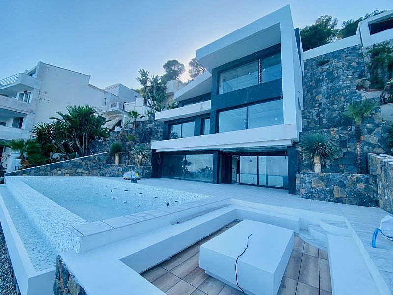 Luxe villa te koop met uitzicht op zee in prachtige Granadella - Javea