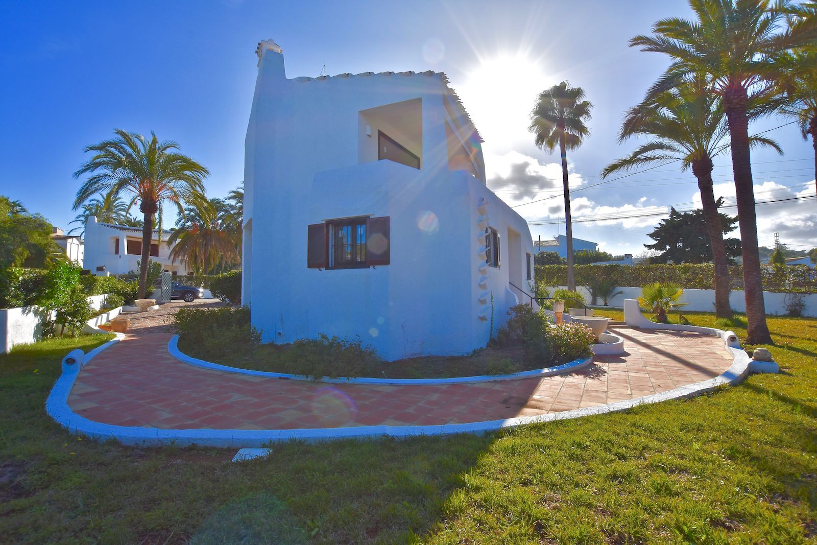 Villa zeer dicht bij de zee te koop in Cala Blanca-Javea Costa Blanca