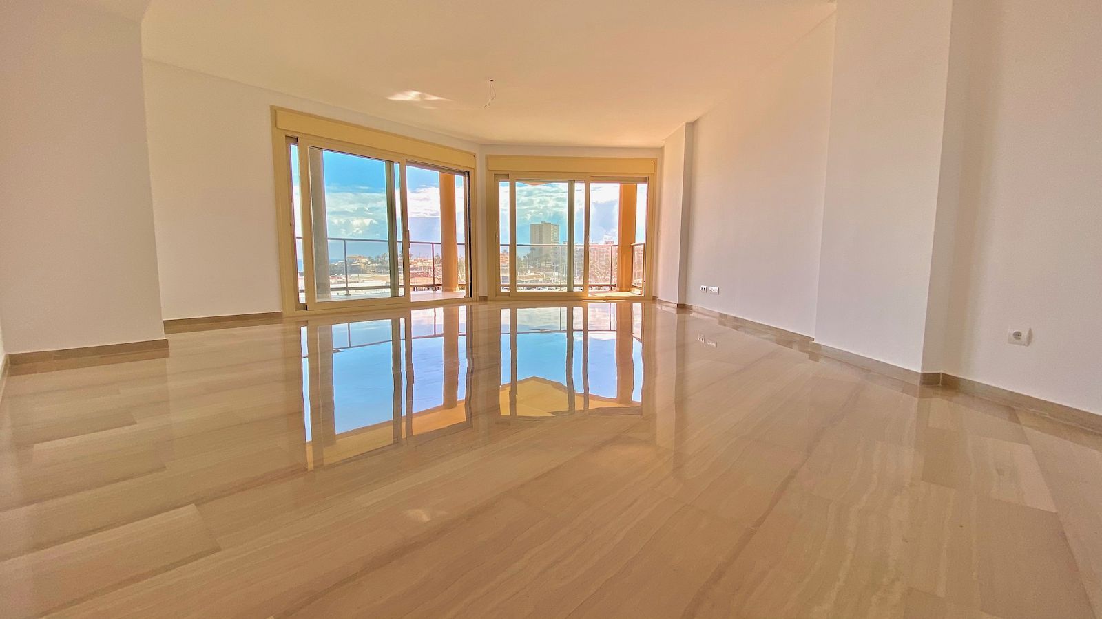 Duplex Penthouse Appartement te koop in Playa del Arenal - Javea