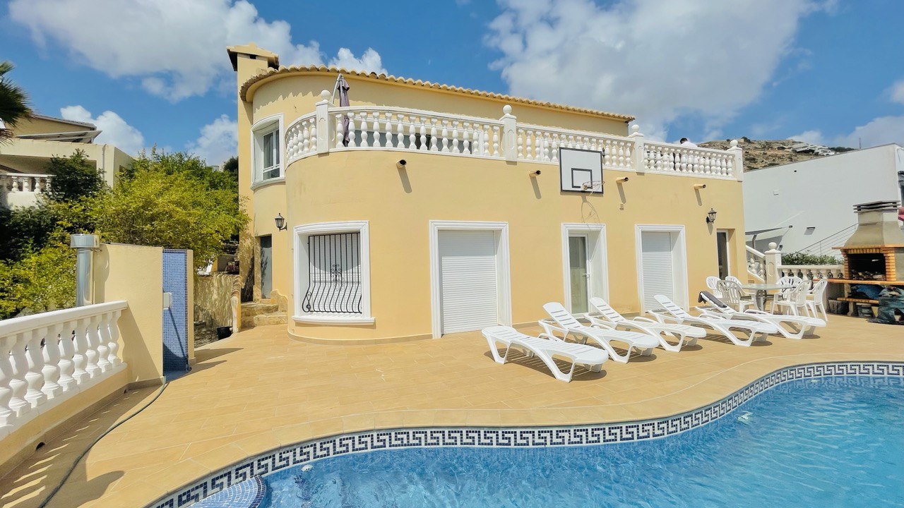 Villa te koop met Zeezicht in Cumbre del Sol- Benitachell